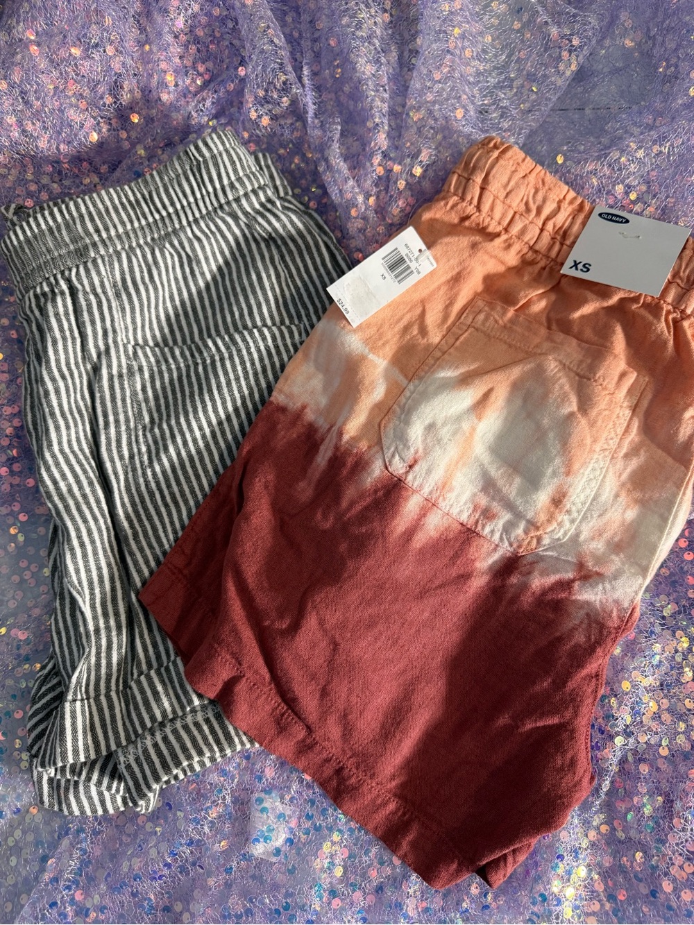 502-Old Navy Women’s Tie-Dye Rust & Peach with Gray Striped Shorts Set